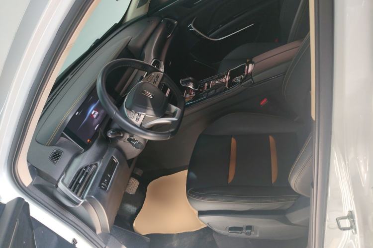 Used Bestune T77 2020 PRO 280 TID Automatic Prestige Model Left Front Seat