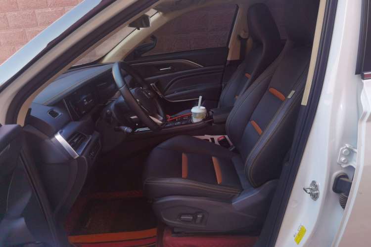 Used Bestune T77 2020 PRO 280 TID Automatic Luxury Model Left Front Seat