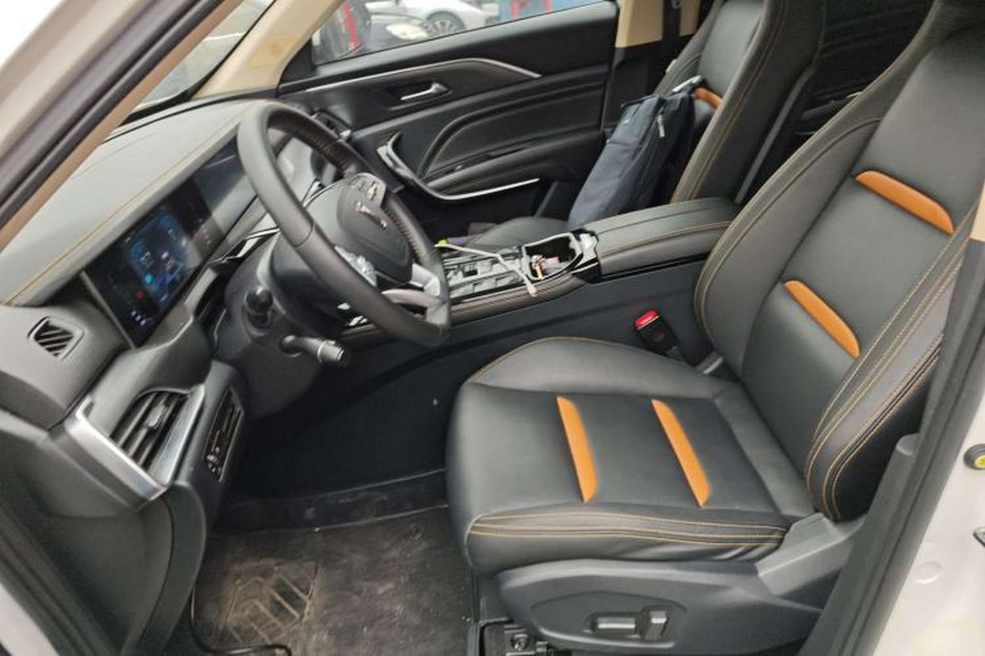Used Bestune T77 2020 PRO 280 TID Automatic Luxury Model Left Front Seat