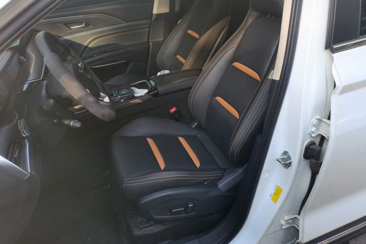 Used Bestune T77 2020 PRO 280 TID Automatic Luxury Model Left Front Seat