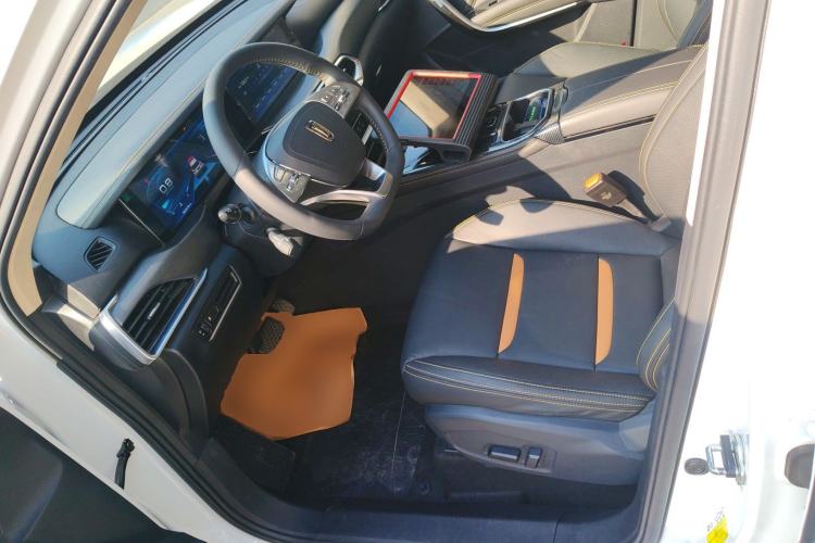 Used Bestune T77 2020 PRO 280 TID Automatic Prestige Model Left Front Seat