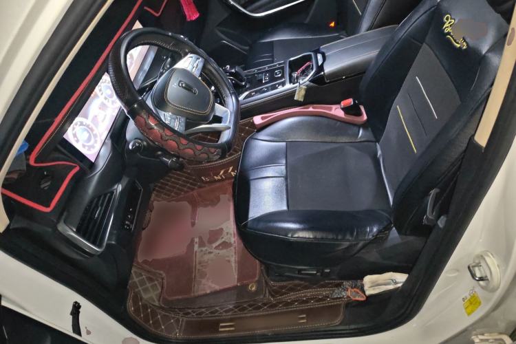 Used Bestune T77 2020 PRO 280 TID Automatic Prestige Model Left Front Seat