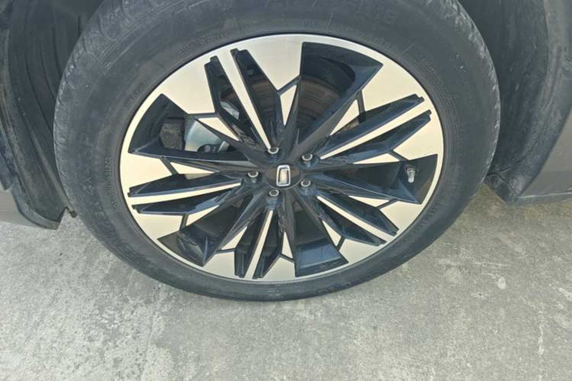 Used Bestune T77 2020 PRO 280 TID Automatic Luxury Model Left Front Wheel Hub