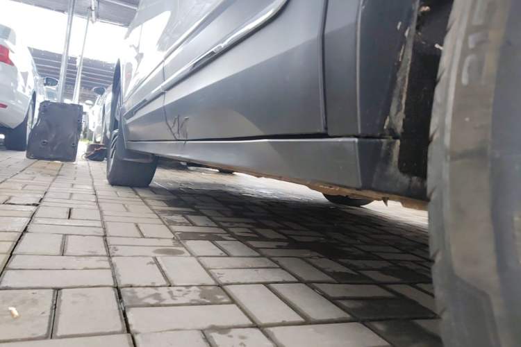 Used Bestune T77 2020 PRO 280 TID Automatic Luxury Model Left Side Sill