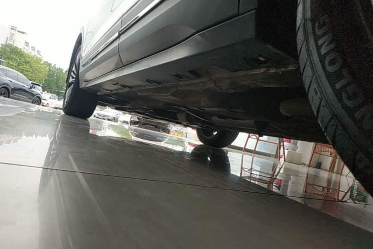 Used Bestune T77 2020 PRO 280 TID Automatic Luxury Model Left Side Sill
