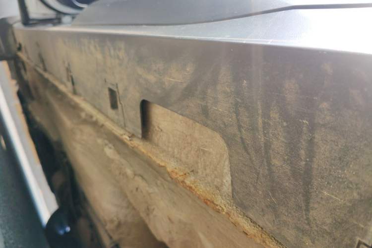 Used Bestune T77 2020 PRO 280 TID Automatic Prestige Model Left Side Sill