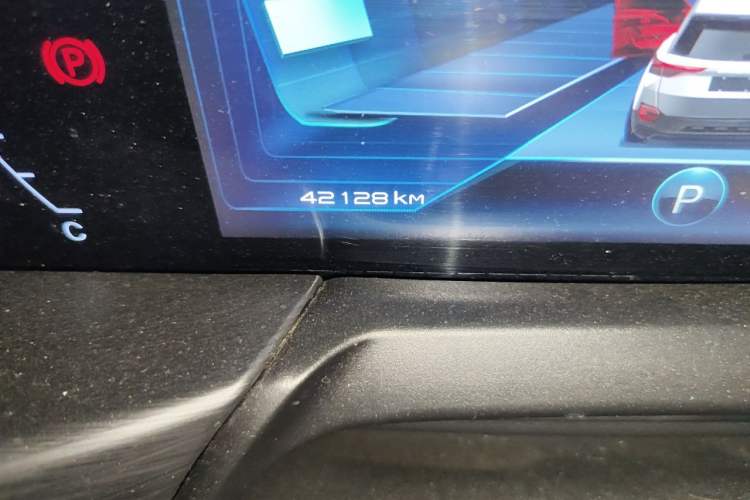 Used Bestune T77 2020 PRO 280 TID Automatic Luxury Model Odometer Close Up
