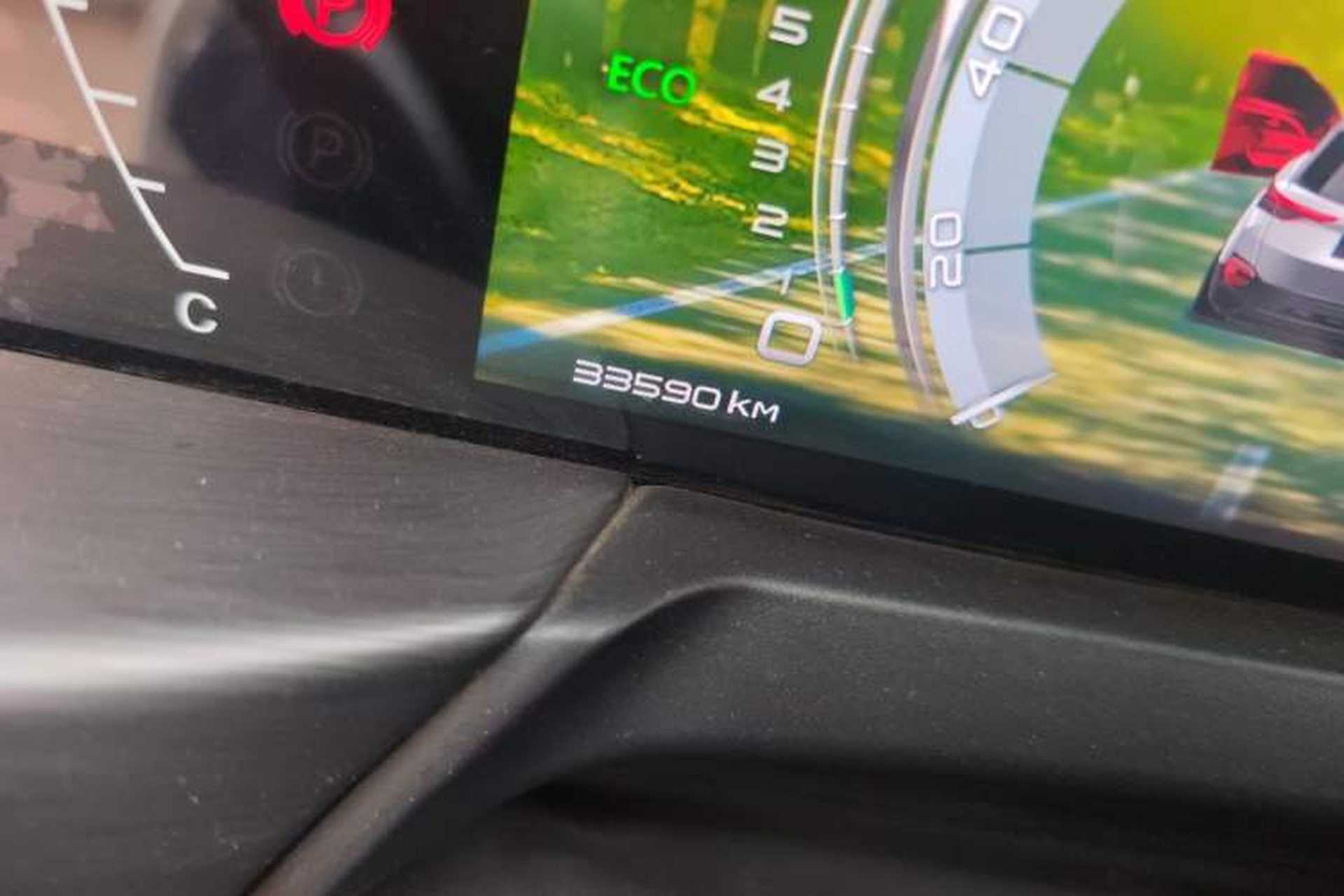 Used Bestune T77 2020 PRO 280 TID Automatic Luxury Model Odometer Close Up