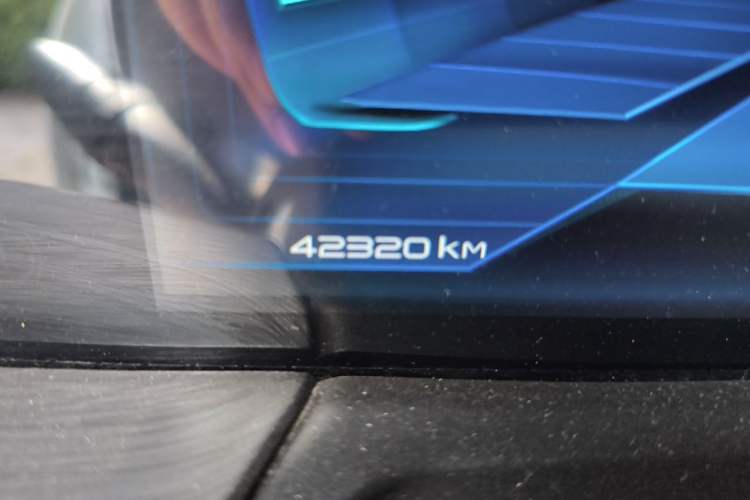 Used Bestune T77 2020 PRO 280 TID Automatic Luxury Model Odometer Close Up