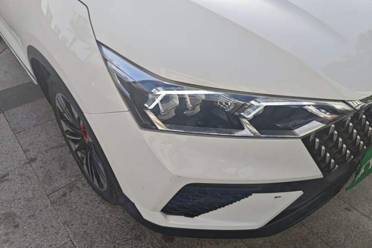 Used Bestune T77 2020 PRO 280 TID Automatic Luxury Model Right Front Headlight