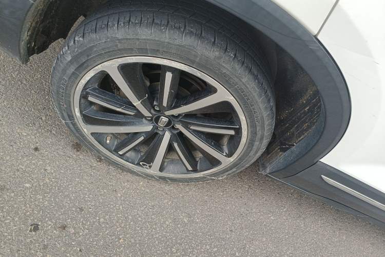 Used Bestune T77 2020 PRO 280 TID Automatic Prestige Model Right Rear Wheel Hub