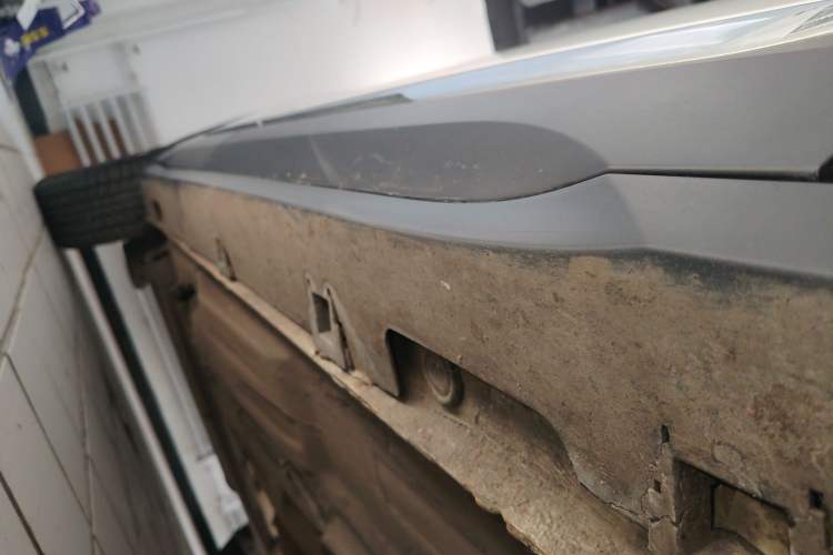 Used Bestune T77 2020 PRO 280 TID Automatic Prestige Model Right Side Sill