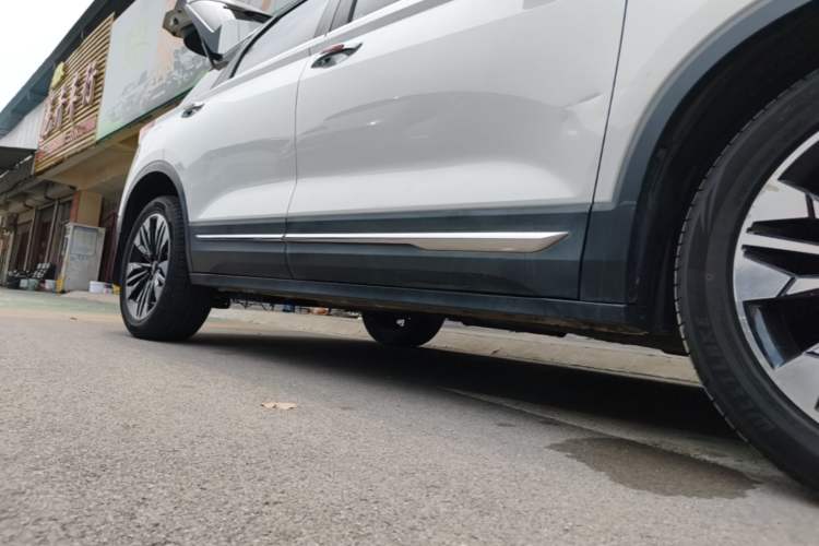 Used Bestune T77 2020 PRO 280 TID Automatic Luxury Model Right Side Sill