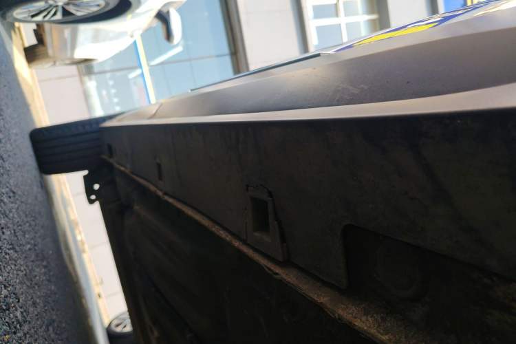 Used Bestune T77 2020 PRO 280 TID Automatic Prestige Model Right Side Sill