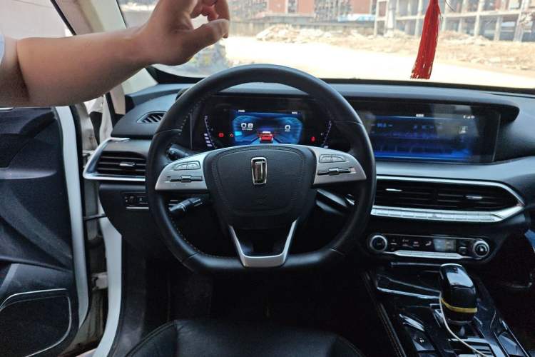Used Bestune T77 2020 PRO 280 TID Automatic Luxury Model Steering Wheel