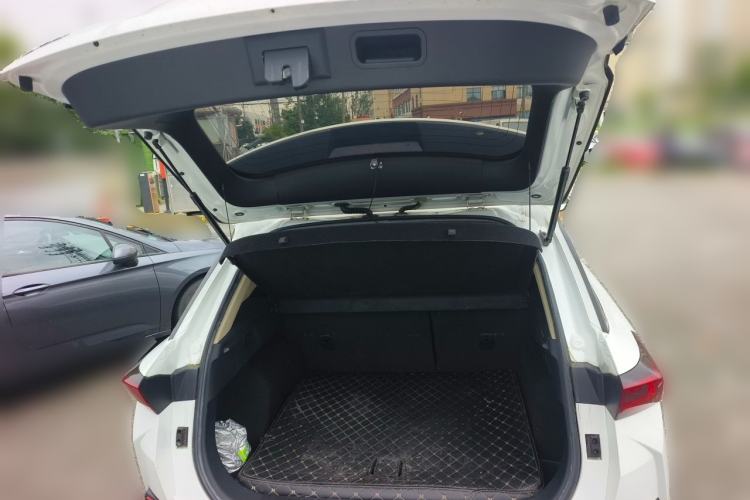 Used Bestune T77 2020 PRO 280 TID Automatic Luxury Model Trunk