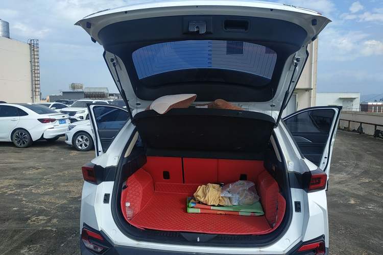 Used Bestune T77 2020 PRO 280 TID Automatic Luxury Model Trunk