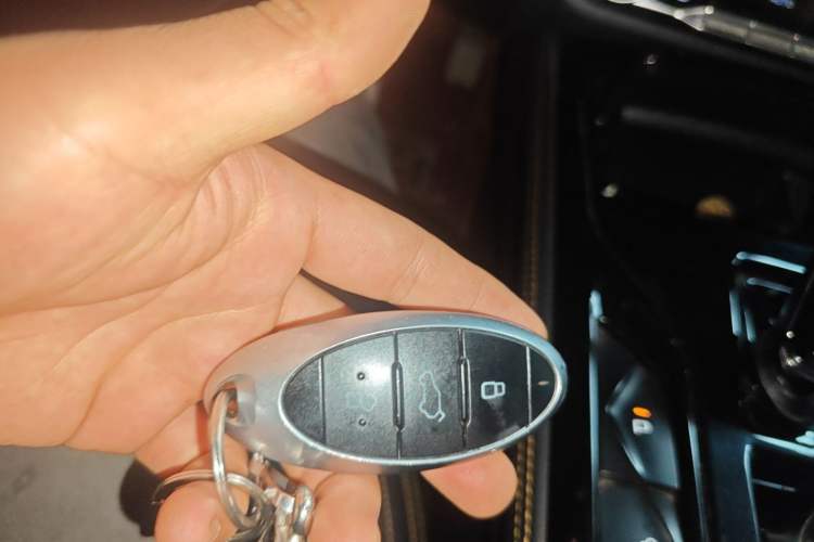 Used Bestune T77 2020 PRO 280 TID Automatic Prestige Model Vehicle Key