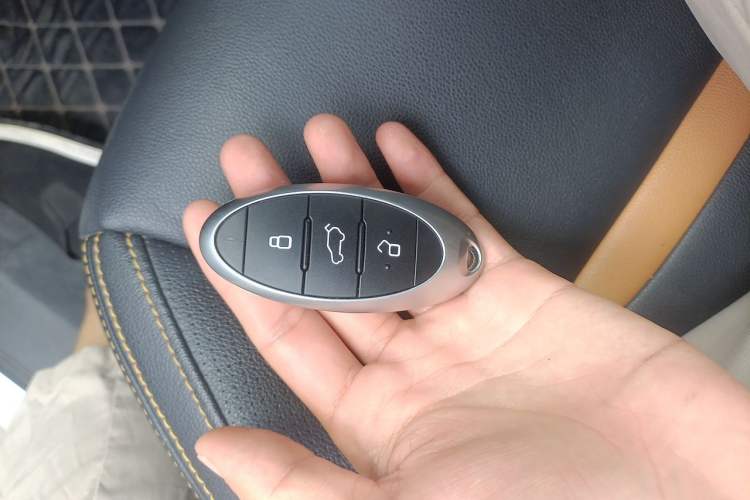 Used Bestune T77 2020 PRO 280 TID Automatic Luxury Model Vehicle Key