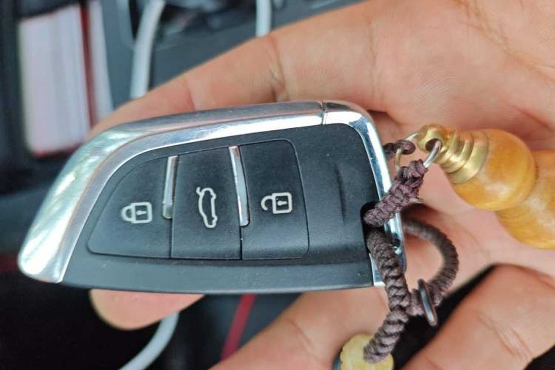 Used Bestune T77 2020 PRO 280 TID Automatic Luxury Model Vehicle Key