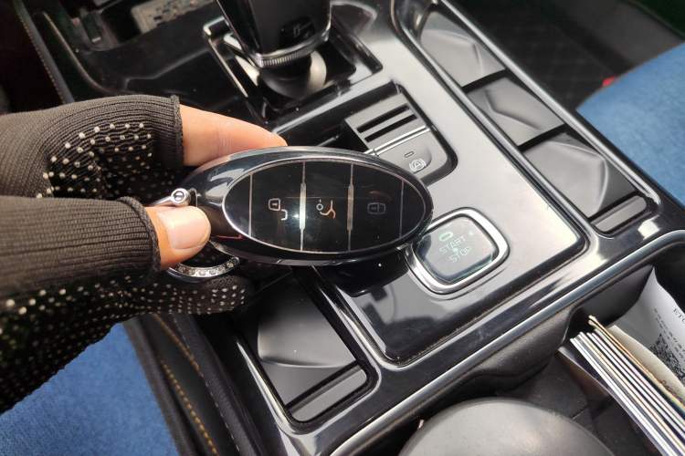 Used Bestune T77 2020 PRO 280 TID Automatic Luxury Model Vehicle Key