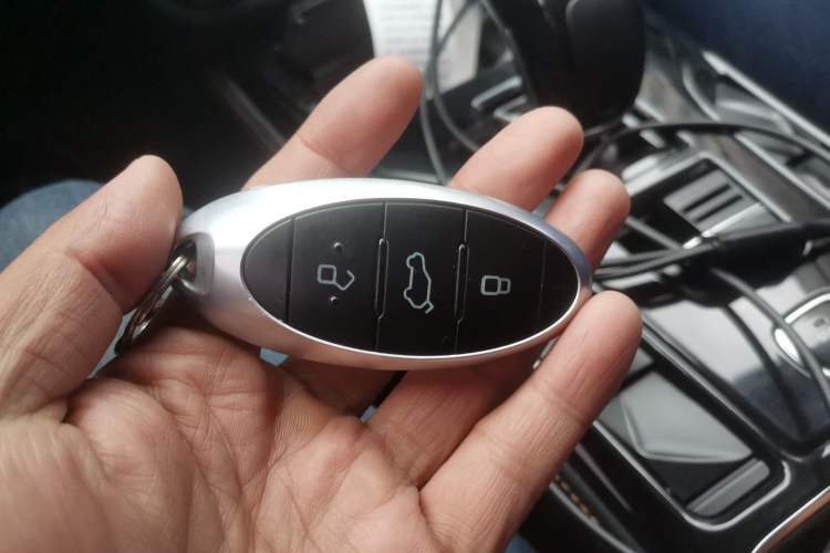 Used Bestune T77 2020 PRO 280 TID Automatic Luxury Model Vehicle Key