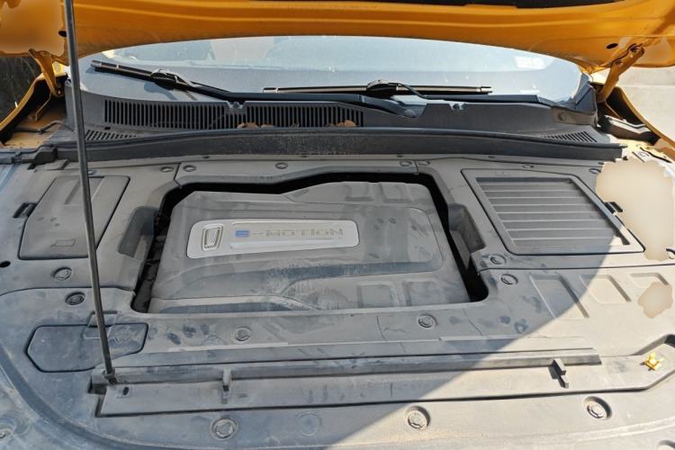 Used Bestune T77 2020 PRO 280 TID Automatic Elite Model Engine Bay