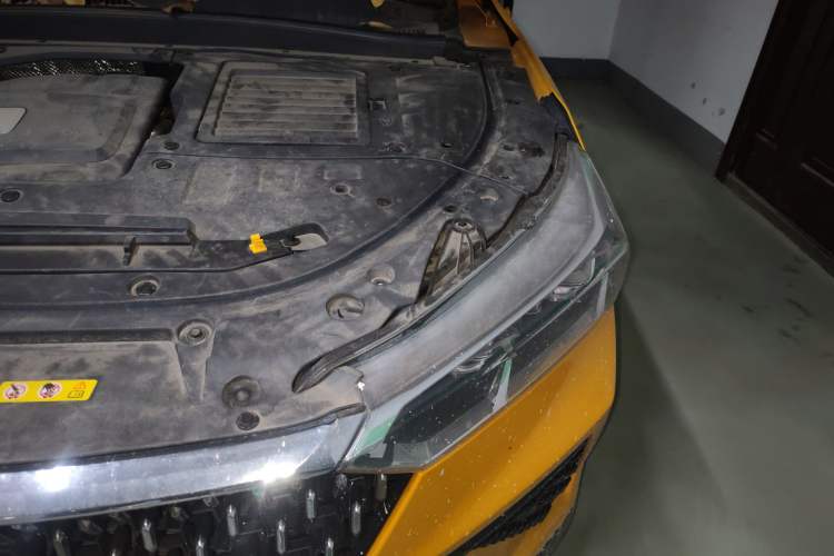 Used Bestune T77 2020 PRO 280 TID Automatic Luxury Model Engine Bay Left