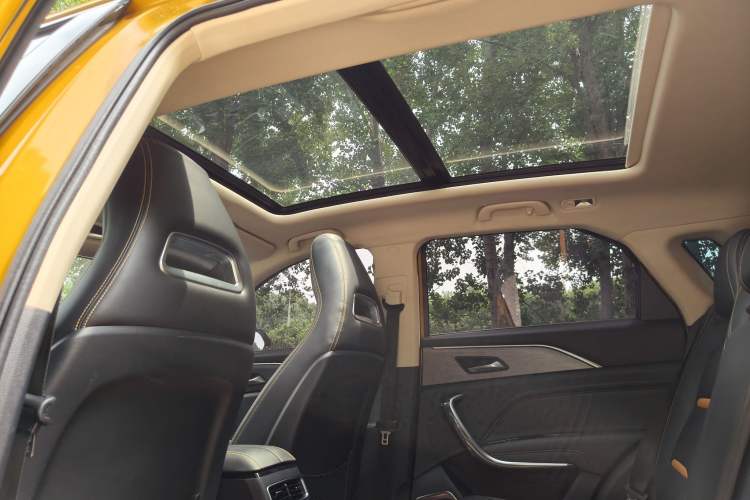 Used Bestune T77 2020 PRO 280 TID Automatic Prestige Model Headliner