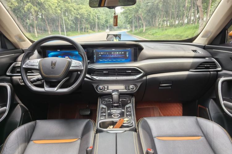 Used Bestune T77 2020 PRO 280 TID Automatic Prestige Model Interior 5