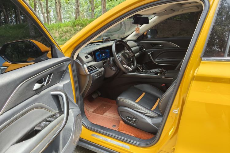 Used Bestune T77 2020 PRO 280 TID Automatic Prestige Model Left Front Seat