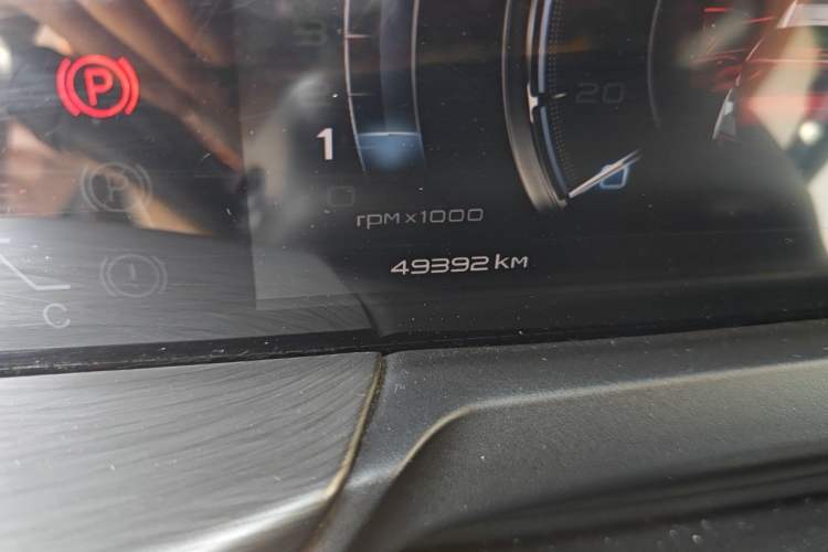 Used Bestune T77 2020 PRO 280 TID Automatic Elite Model Odometer Close Up