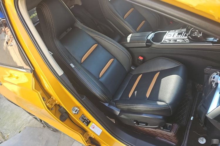 Used Bestune T77 2020 PRO 280 TID Automatic Prestige Model Right Front Seat