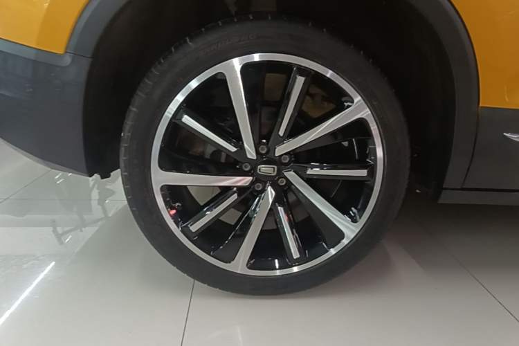 Used Bestune T77 2020 PRO 280 TID Automatic Prestige Model Right Rear Wheel Hub