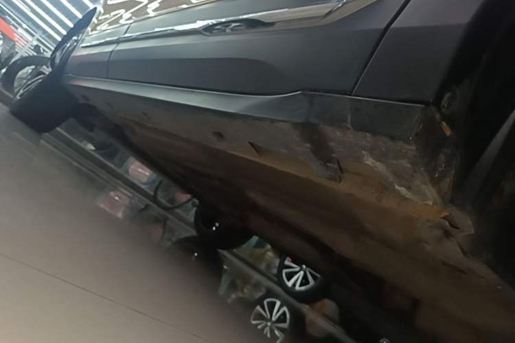 Used Bestune T77 2020 PRO 280 TID Automatic Prestige Model Right Side Sill
