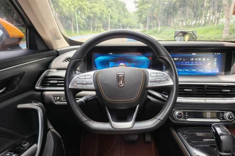 Used Bestune T77 2020 PRO 280 TID Automatic Prestige Model Steering Wheel
