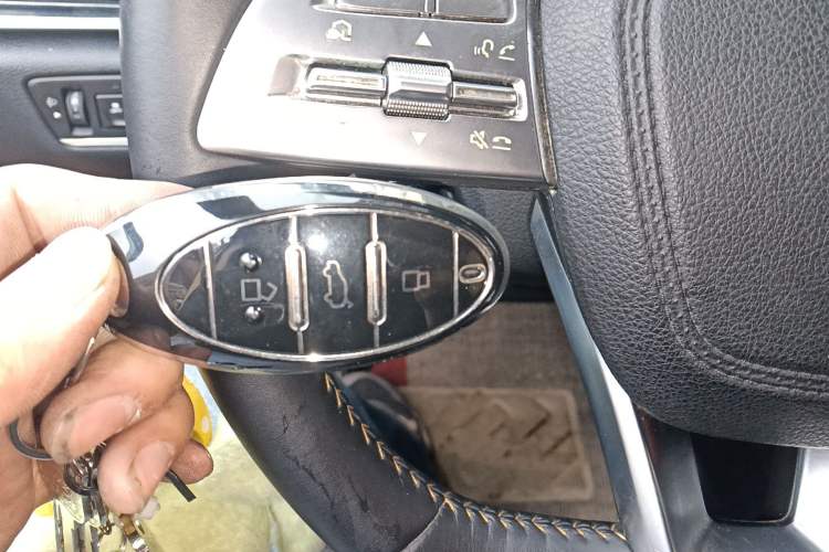 Used Bestune T77 2020 PRO 280 TID Automatic Luxury Model Vehicle Key