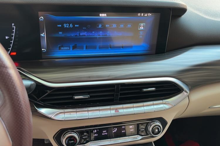 Used Bestune T77 2021 PRO 280 TID Automatic Luxury Model Audio And AC Panel