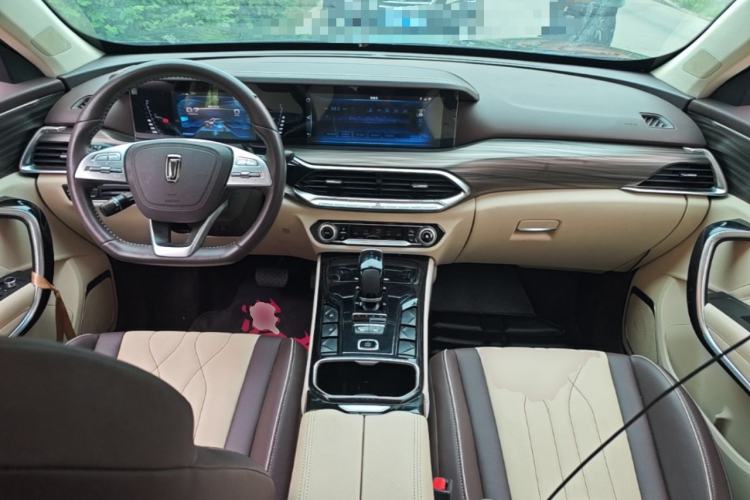 Used Bestune T77 2021 PRO 280 TID Automatic Prestige Model Center Console