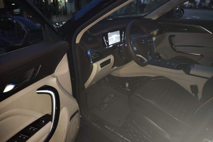 Used Bestune T77 2021 PRO 280 TID Automatic Luxury Model Driver Seat