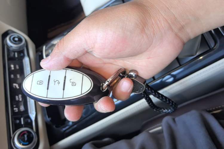 Used Bestune T77 2021 PRO 280 TID Automatic Luxury Model Interior 1