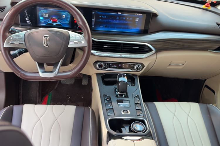 Used Bestune T77 2021 PRO 280 TID Automatic Luxury Model Interior 3