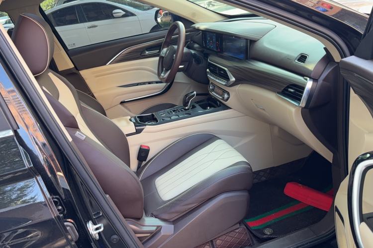 Used Bestune T77 2021 PRO 280 TID Automatic Luxury Model Interior 4