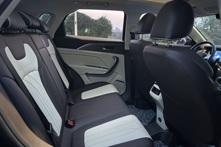 Used Bestune T77 2021 PRO 280 TID Automatic Luxury Model Interior 7