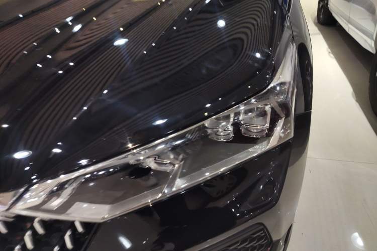 Used Bestune T77 2021 PRO 280 TID Automatic Luxury Model Left Front Headlight