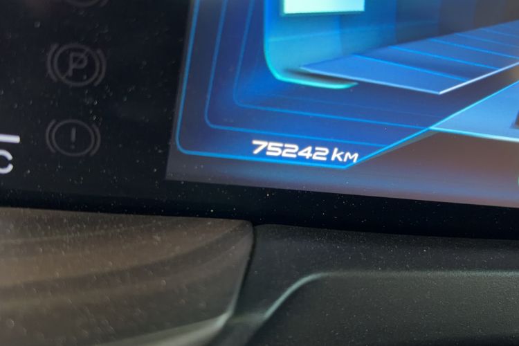 Used Bestune T77 2021 PRO 280 TID Automatic Luxury Model Odometer Close Up