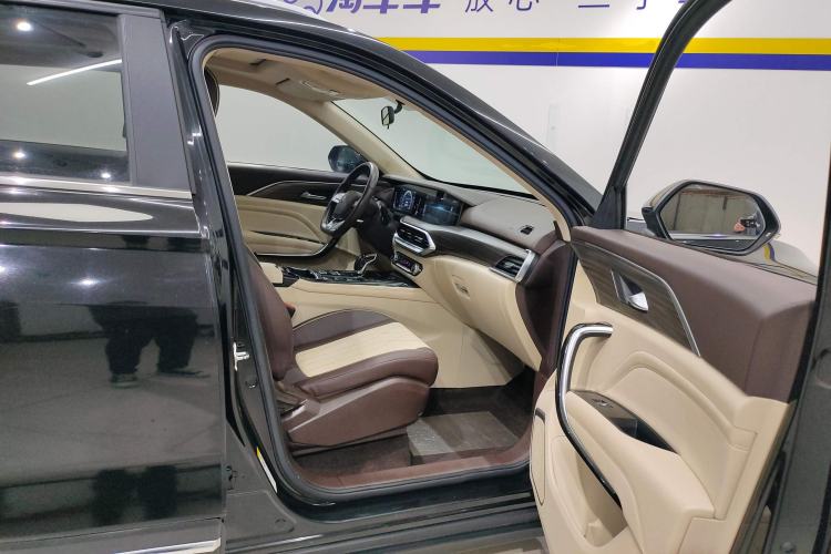 Used Bestune T77 2021 PRO 280 TID Automatic Luxury Model Right Front Seat