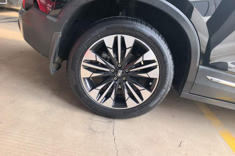 Used Bestune T77 2021 PRO 280 TID Automatic Luxury Model Right Rear Wheel Hub