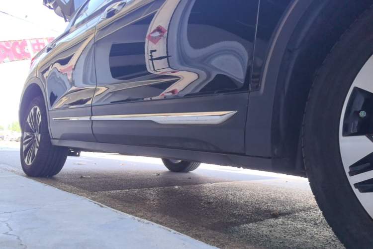 Used Bestune T77 2021 PRO 280 TID Automatic Luxury Model Right Side Sill