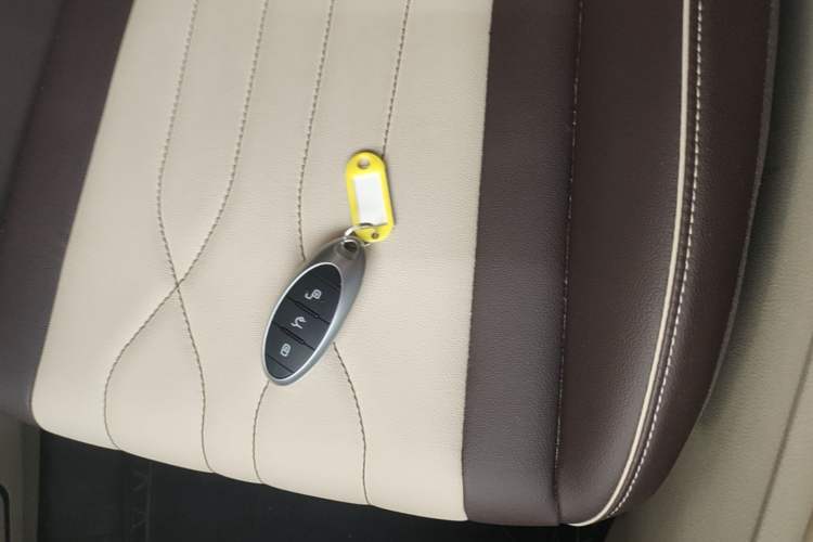 Used Bestune T77 2021 PRO 280 TID Automatic Luxury Model Vehicle Key